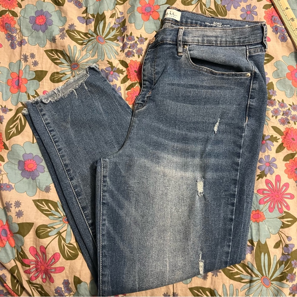 Nicole Miller Blue Straight Leg ankle Jeans distressed cutoff styling plus 16 - Picture 3 of 8